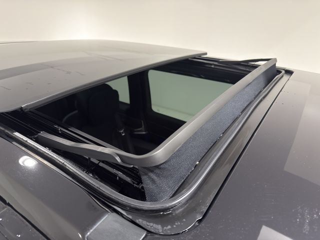 MERCEDES BENZ V CLAS 2025 Image 31