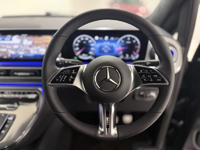 MERCEDES BENZ V CLAS 2025 Image 31