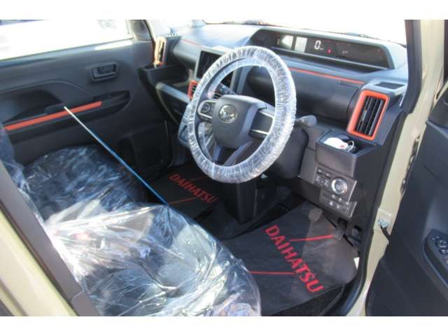 DAIHATSU TANTO FAN CROSS 2024 Image 31