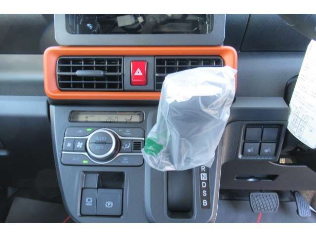 DAIHATSU TANTO FAN CROSS 2024 Image 31