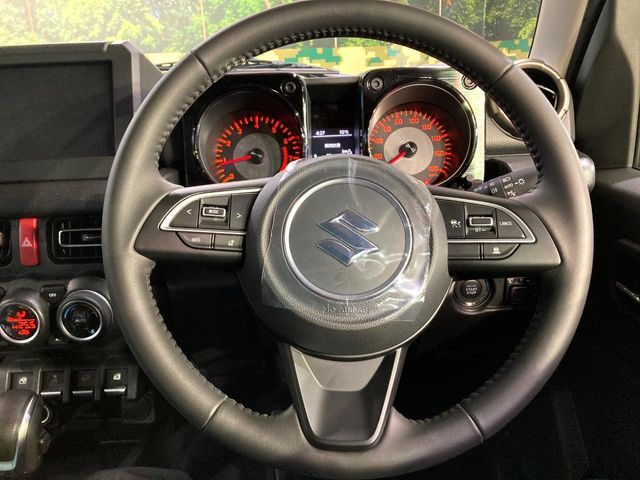 SUZUKI JIMNY NOMADE 2025 Image 31