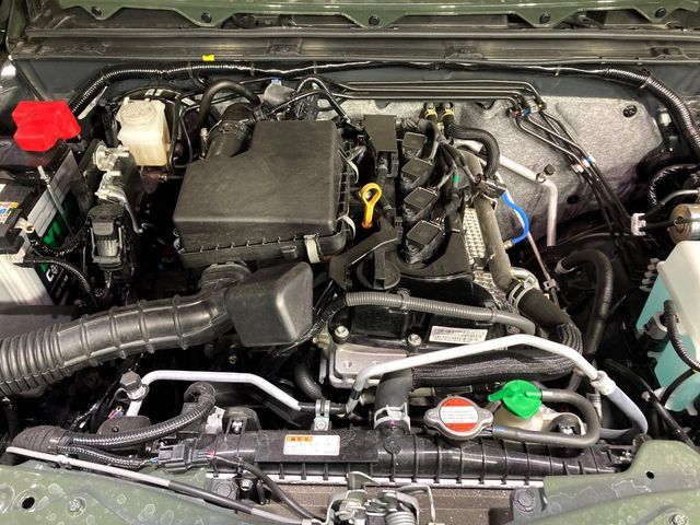 SUZUKI JIMNY NOMADE 2025 Image 31