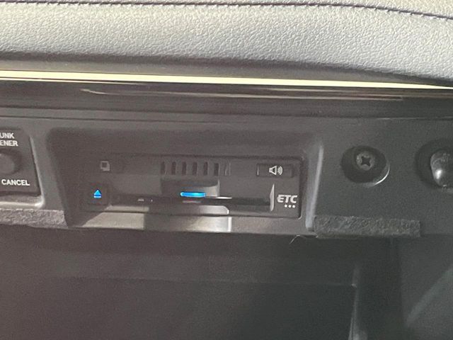 TOYOTA CROWN SEDAN HYBRID 2018 Image 31