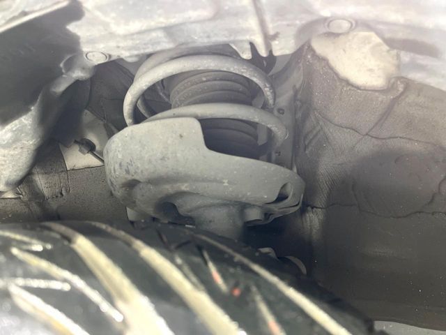 TOYOTA PRIUS 2019 Image 31