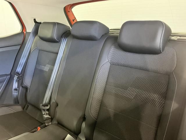 VOLKSWAGEN T-CROSS 2020 Image 31