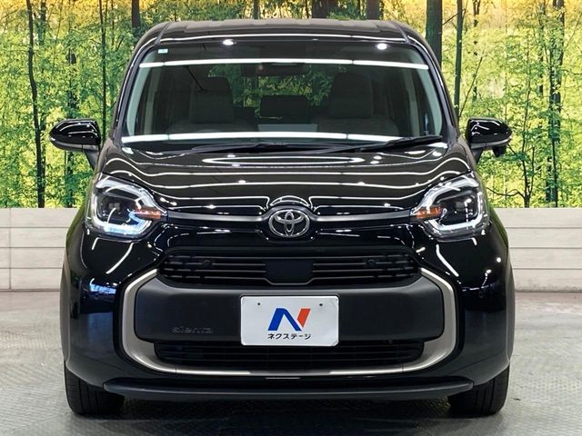 TOYOTA SIENTA HYBRID 2024 Image 31