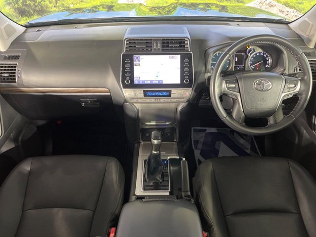 TOYOTA LANDCRUISER PRADO 2022 Image 31