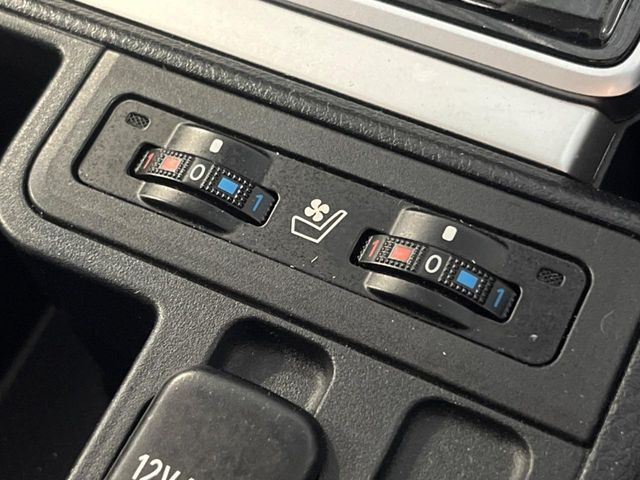 TOYOTA LANDCRUISER PRADO 2022 Image 31