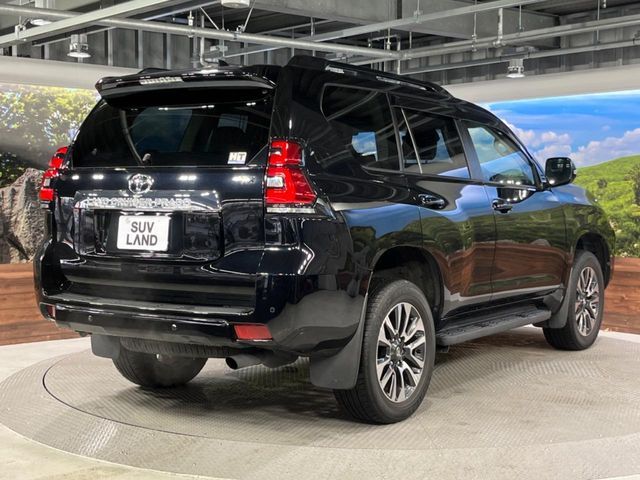 TOYOTA LANDCRUISER PRADO 2022 Image 31