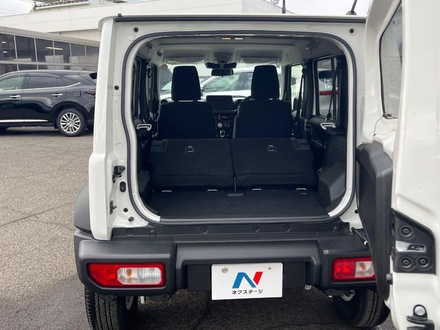 SUZUKI JIMNY NOMADE 2025 Image 31