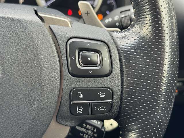 TOYOTA LEXUS NX300 2017 Image 31