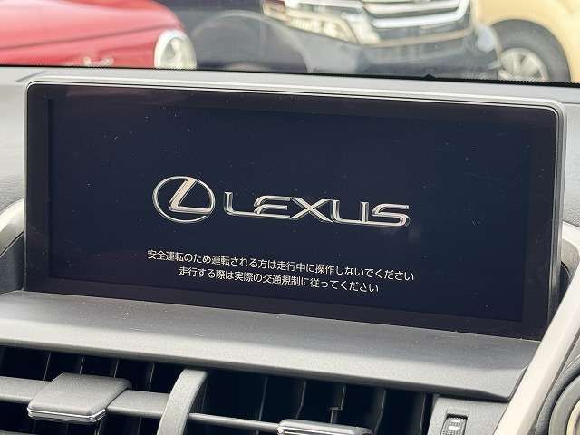 TOYOTA LEXUS NX300 2017 Image 31