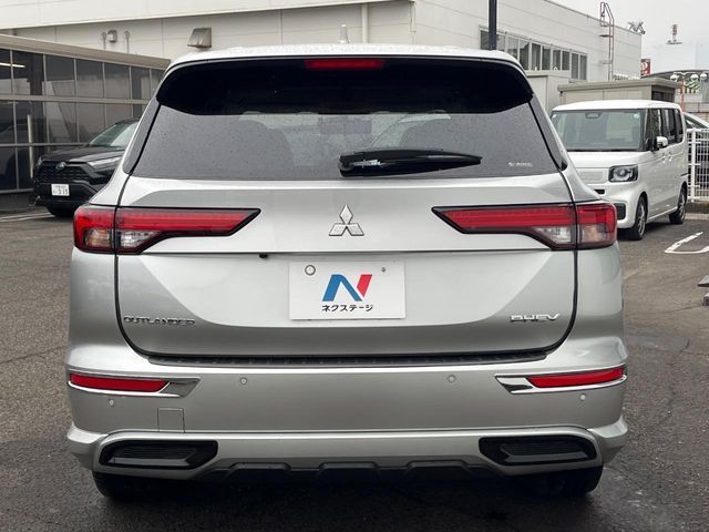 MITSUBISHI OUTLANDER PHEV 2022 Image 31