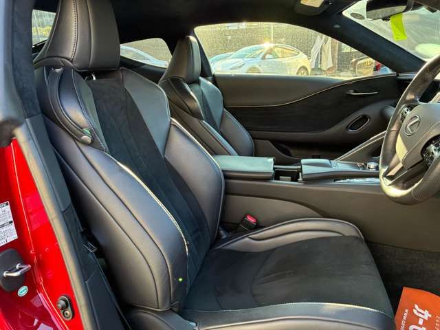 TOYOTA LEXUS LC500 2017 Image 31