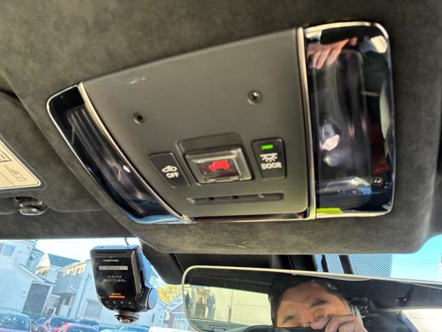 TOYOTA LEXUS LC500 2017 Image 31