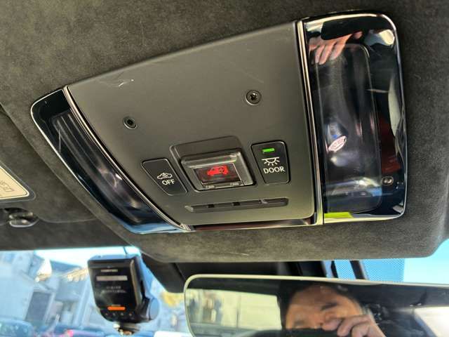 TOYOTA LEXUS LC500 2017 Image 31