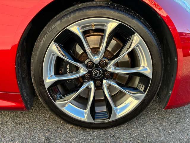 TOYOTA LEXUS LC500 2017 Image 31