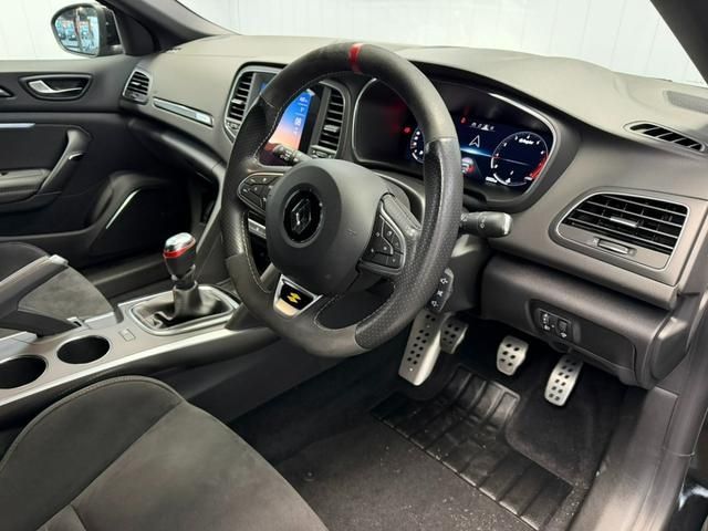 RENAULT MEGANE HATCH 2024 Image 31