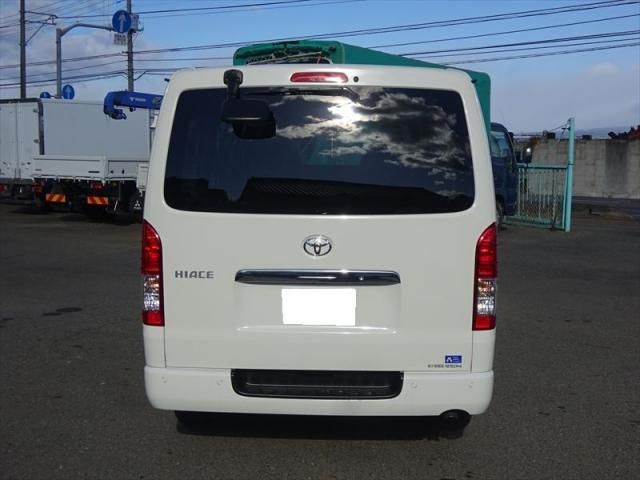 TOYOTA HIACE 2025 Image 31