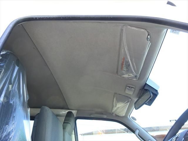 TOYOTA HIACE 2025 Image 31