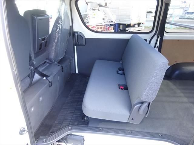 TOYOTA HIACE 2025 Image 31