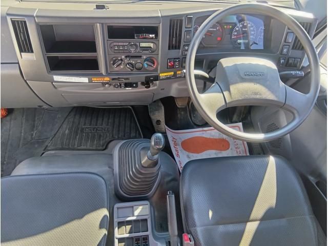 ISUZU FORWARD 2015 Image 31