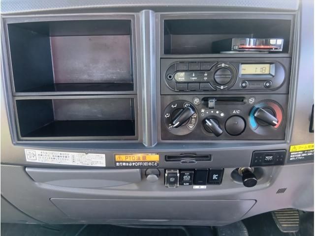 ISUZU FORWARD 2015 Image 31