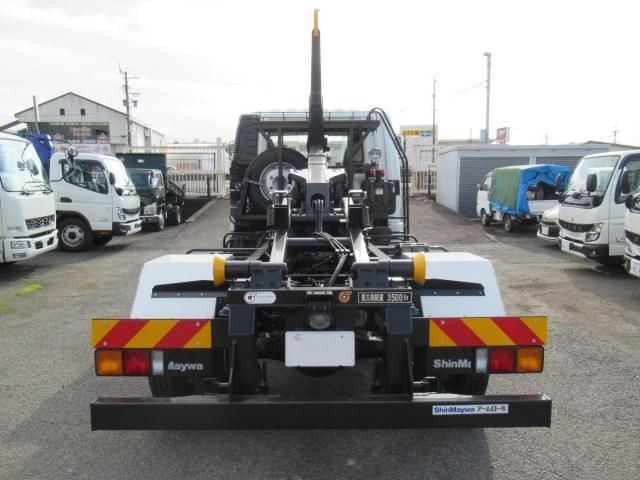 MITSUBISHI FUSOU FIGHTER 2025 Image 31