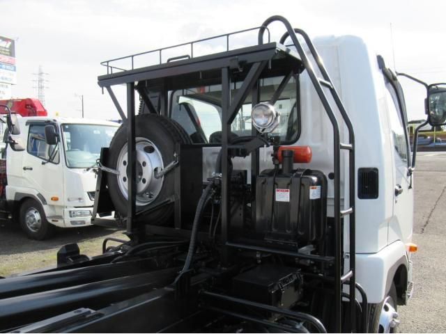 MITSUBISHI FUSOU FIGHTER 2025 Image 31