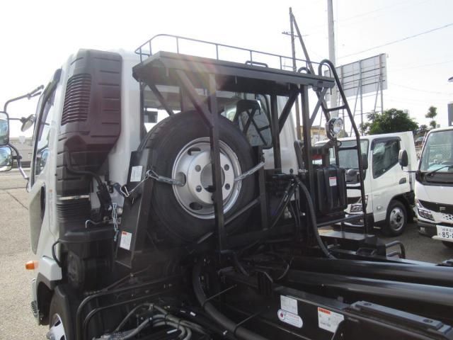 MITSUBISHI FUSOU FIGHTER 2025 Image 31