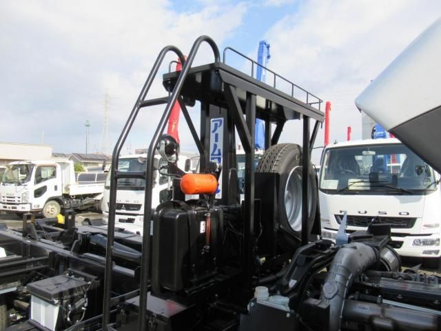 MITSUBISHI FUSOU FIGHTER 2025 Image 31