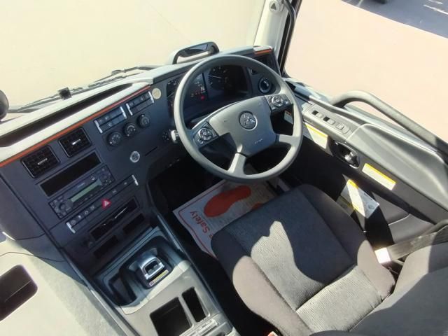 MITSUBISHI FUSOU SUPER GREAT 2025 Image 31