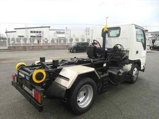 ISUZU ELF 2011 Image 31