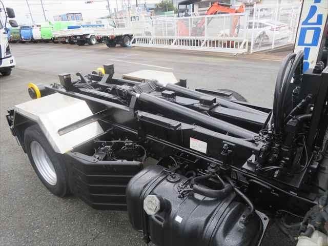 ISUZU ELF 2011 Image 31