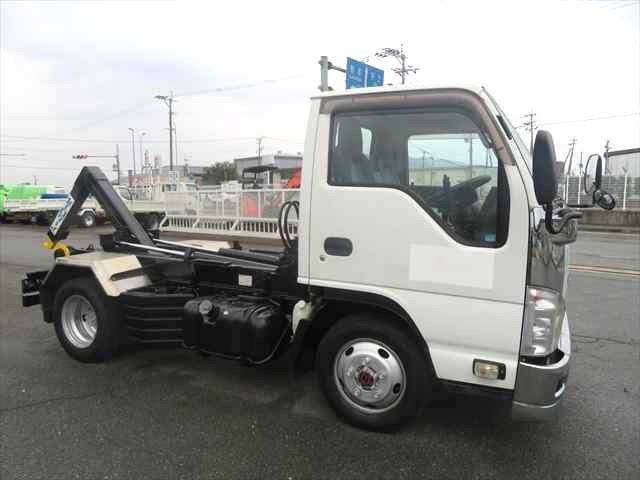 ISUZU ELF 2011 Image 31