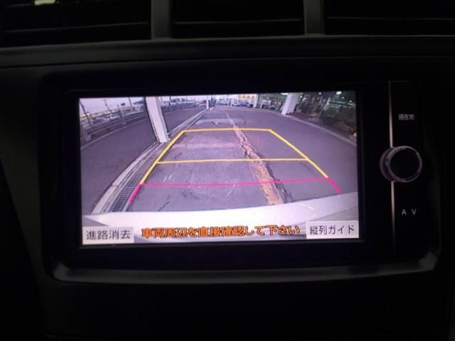 TOYOTA PRIUS ALPHA 2014 Image 31