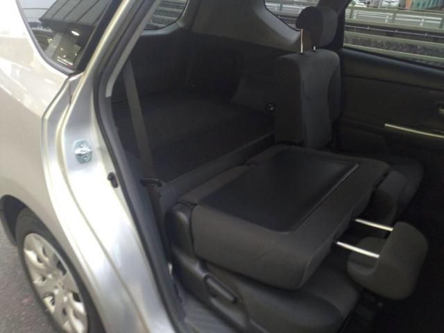 TOYOTA PRIUS ALPHA 2014 Image 31