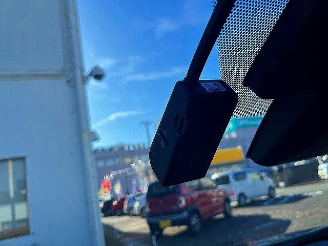 TOYOTA C-HR 2019 Image 31