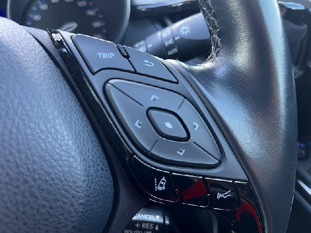 TOYOTA C-HR 2019 Image 31