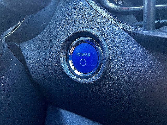 TOYOTA C-HR 2019 Image 31