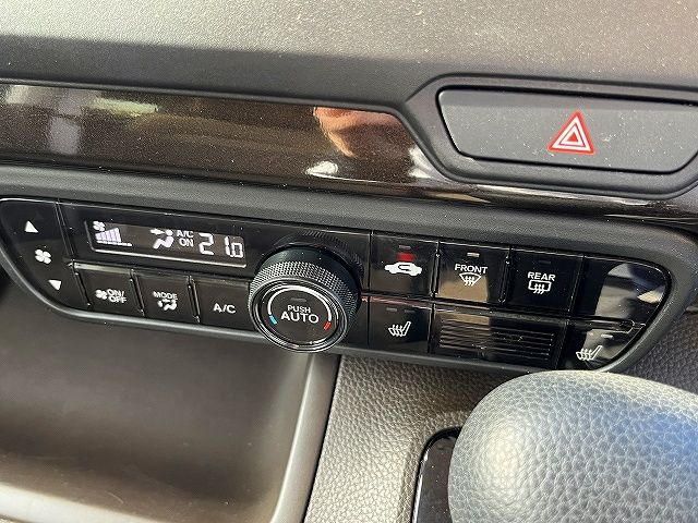 HONDA N BOX 2021 Image 31