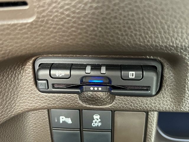 HONDA N BOX 2021 Image 31