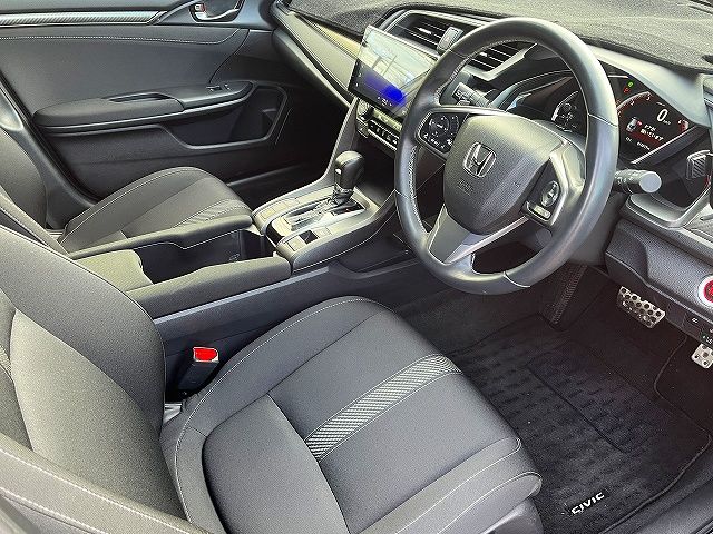 HONDA CIVIC HATCHBACK 2018 Image 31