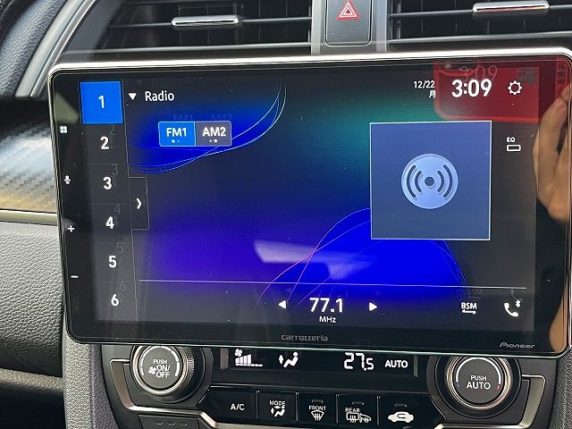 HONDA CIVIC HATCHBACK 2018 Image 31