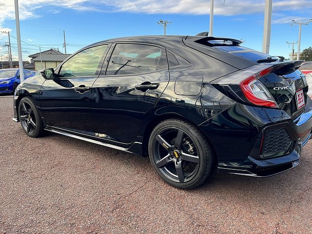 HONDA CIVIC HATCHBACK 2018 Image 31