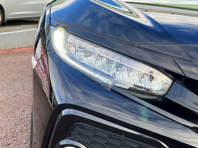 HONDA CIVIC HATCHBACK 2018 Image 31