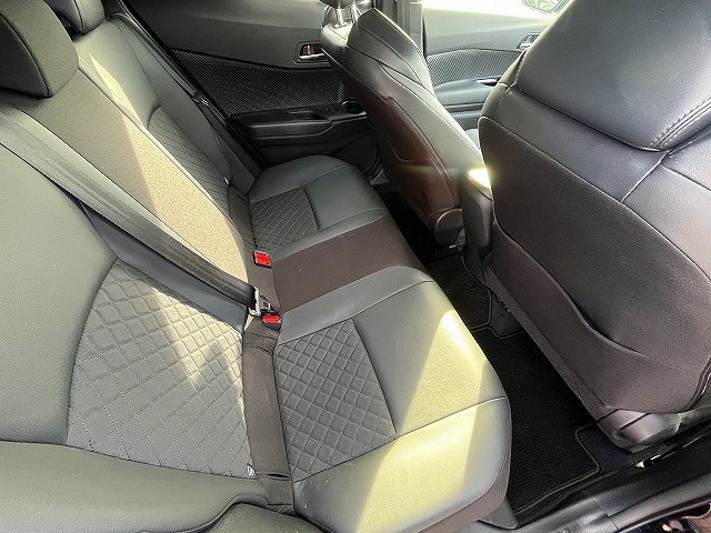 TOYOTA C-HR 2021 Image 31