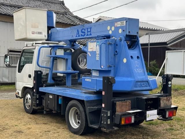 ISUZU ELF 2014 Image 31