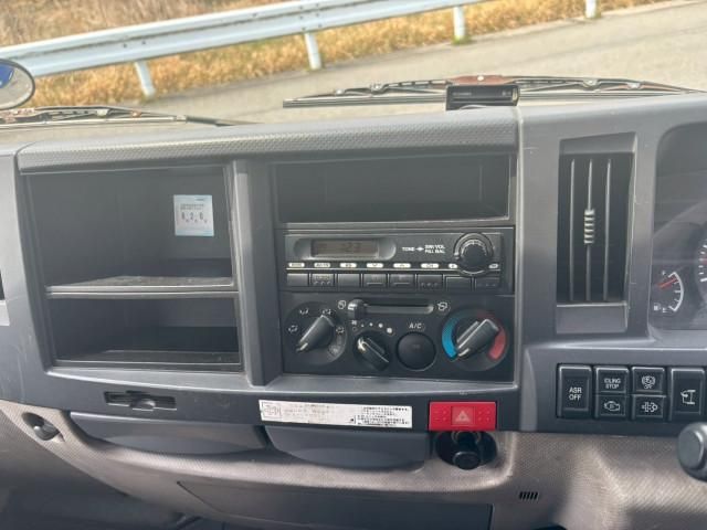 ISUZU ELF 2011 Image 31