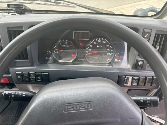 ISUZU ELF 2011 Image 31